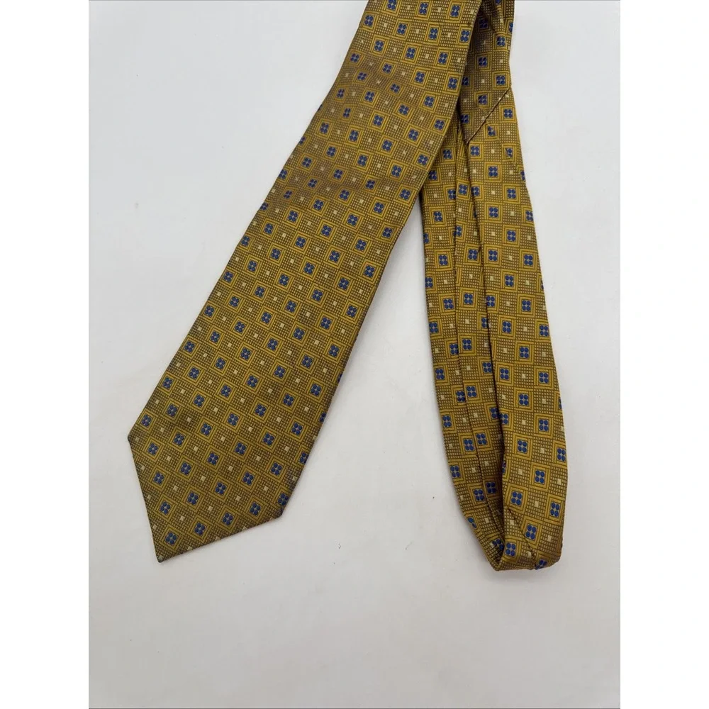 Geoffrey Beene Mens Gold Handmade 100%‎ Silk Necktie 58 X 3 3/4